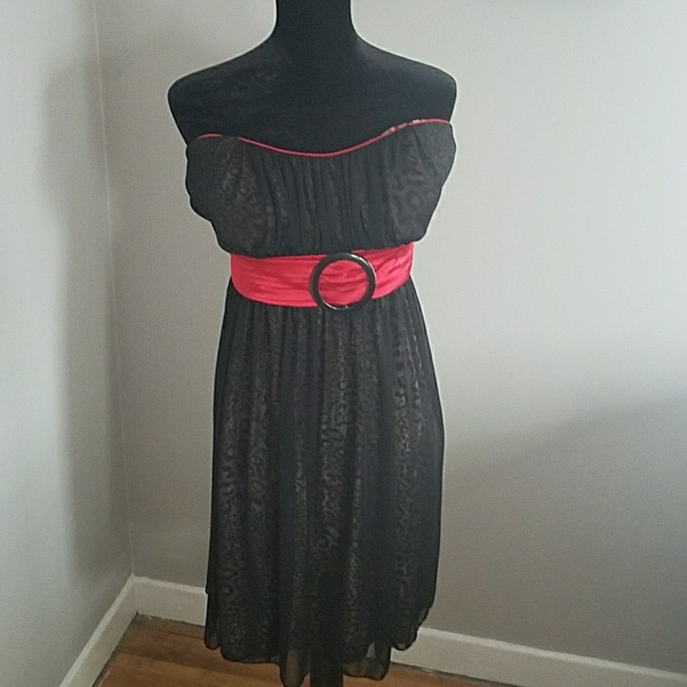 Strapless dress